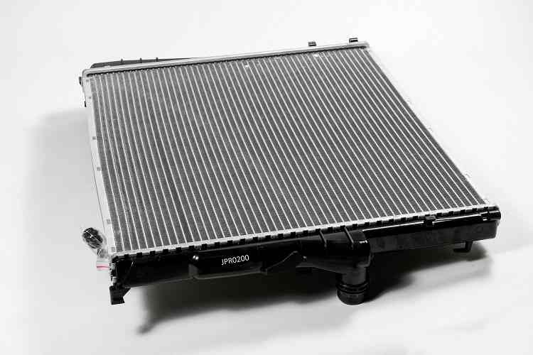 РАДИАТОР СИСТЕМЫ ОХЛАЖДЕНИЯ ДВС JD JPR0200