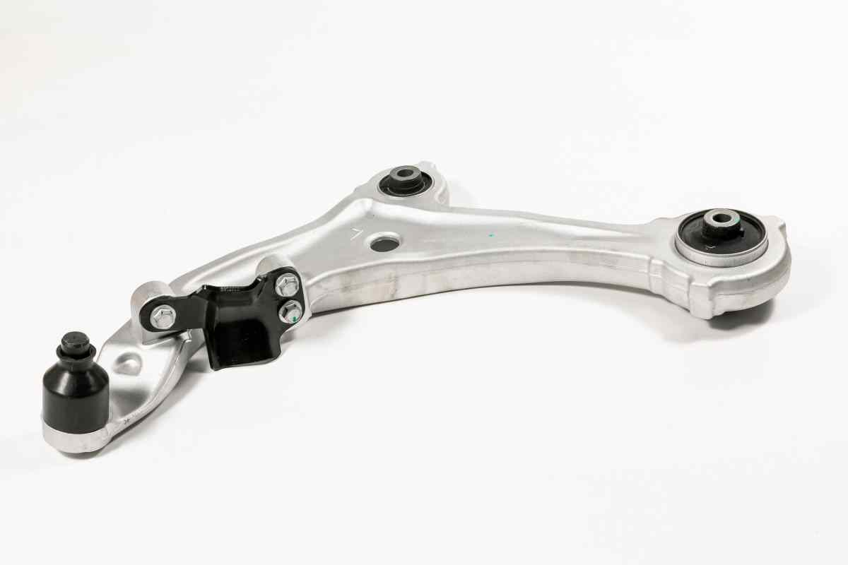 РЫЧАГ ПОДВЕСКИ JD JDCP0072L