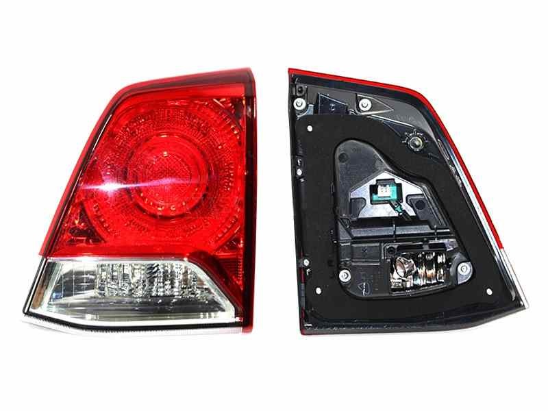 ФОНАРЬ В КРЫШКУ БАГАЖНИКА TOYOTA 8158160280