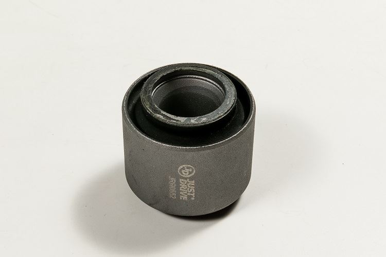 САЙЛЕНТБЛОК РЫЧАГА ПОДВЕСКИ JD JRR0552