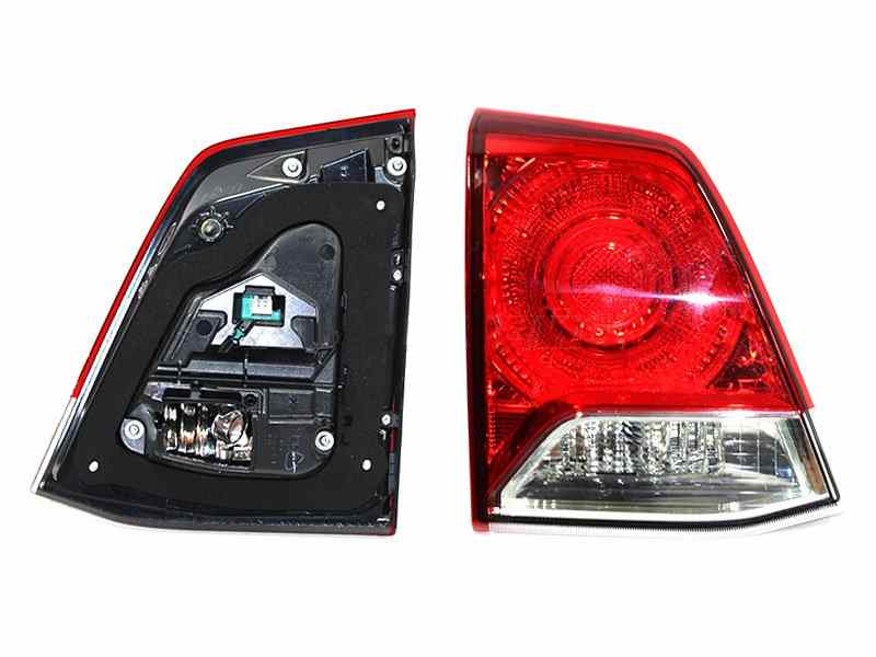 ФОНАРЬ В КРЫШКУ БАГАЖНИКА TOYOTA 8159160310