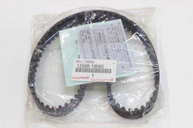 РЕМЕНЬ ГРМ TOYOTA 1356819065