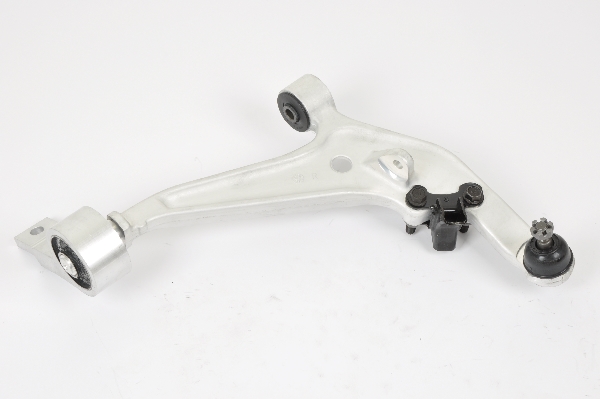РЫЧАГ ПОДВЕСКИ SH AUTOPARTS SH49085 
