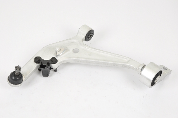 РЫЧАГ ПОДВЕСКИ SH AUTOPARTS SH49086