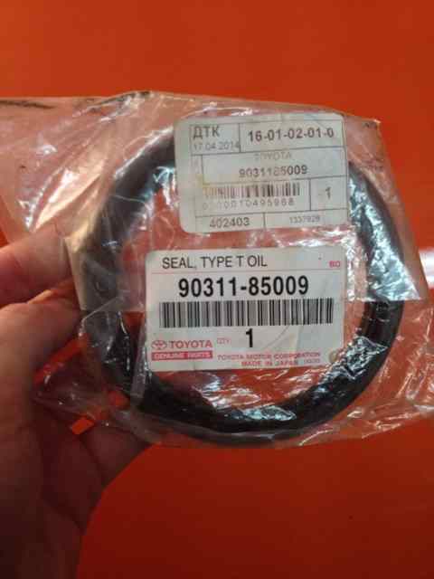 САЛЬНИК КОЛЕНВАЛА TOYOTA 9031185009