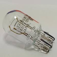 ЛАМПОЧКА TOYOTA 9098113044 W21/5W 12V 21Вт. Накаливания W3x16q WHITE (БЕЛЫЙ)