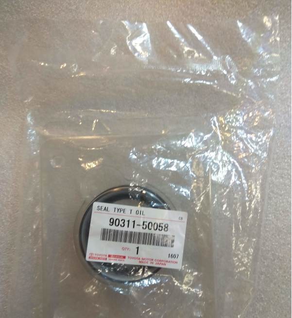 САЛЬНИК TOYOTA 9031150058