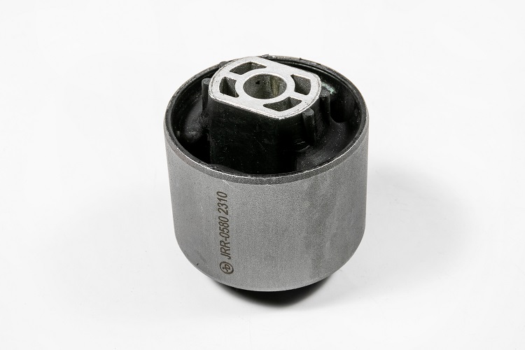 САЙЛЕНТБЛОК ПРОДОЛЬНОЙ ТЯГИ JD JRR0580