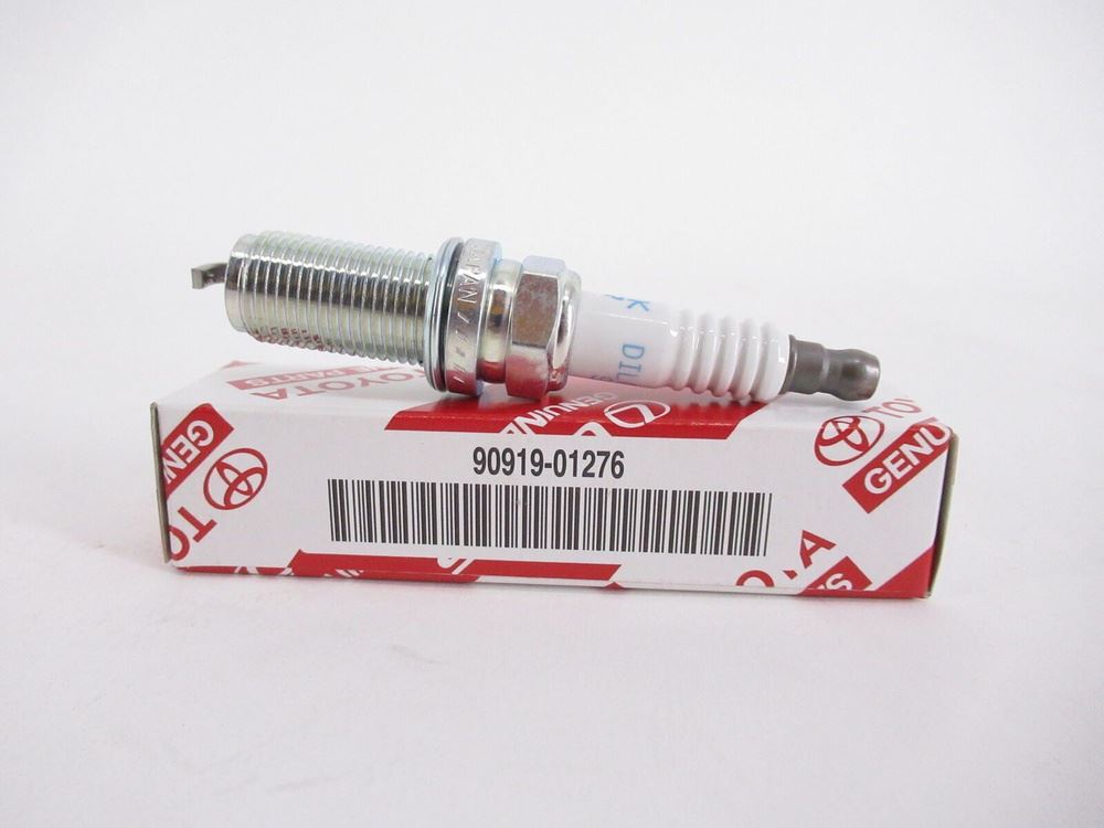 СВЕЧА ЗАЖИГАНИЯ TOYOTA 9091901276