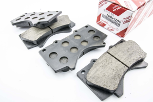 КОЛОДКИ ТОРМОЗНЫЕ ДИСКОВЫЕ TOYOTA 04465YZZF8