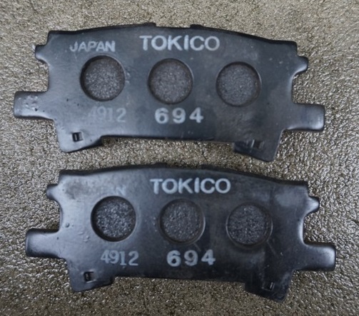 КОЛОДКИ ТОРМОЗНЫЕ ДИСКОВЫЕ TOKICO RN694