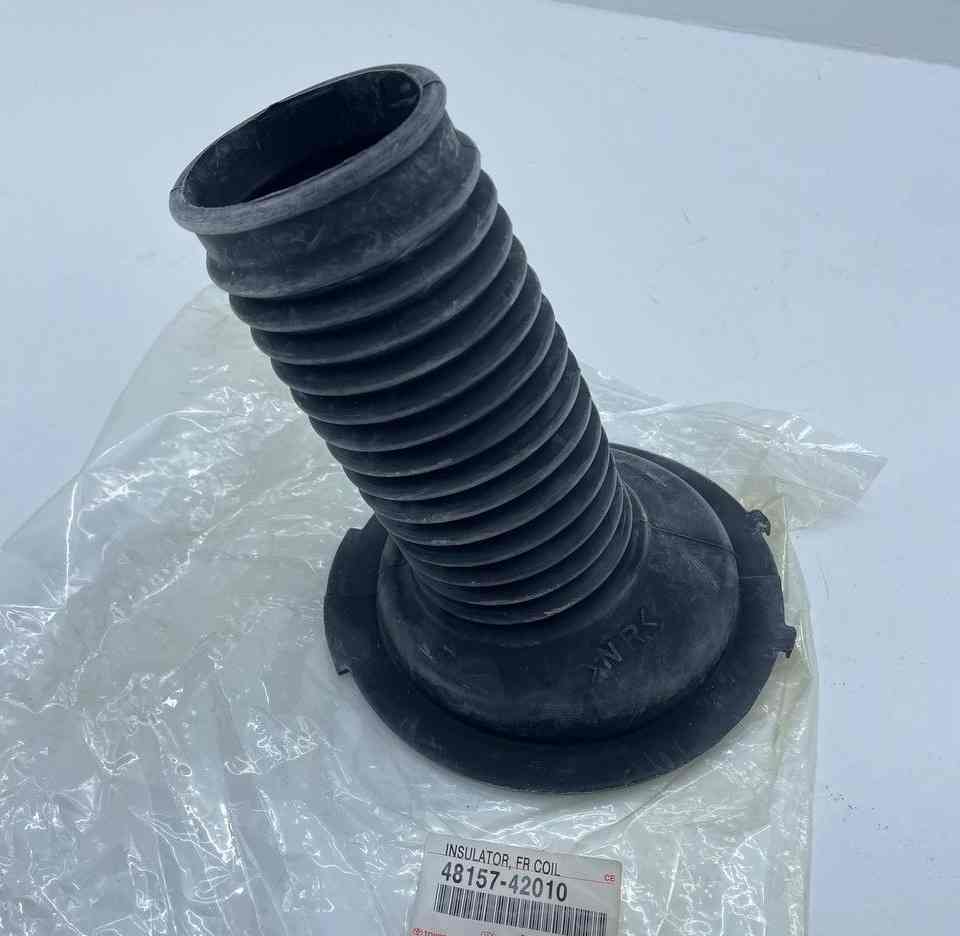 ПЫЛЬНИК АМОРТИЗАТОРА TOYOTA 4815742010